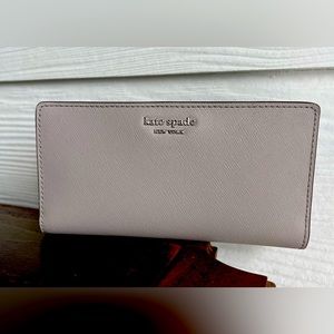 Kate Spade New gray wallet